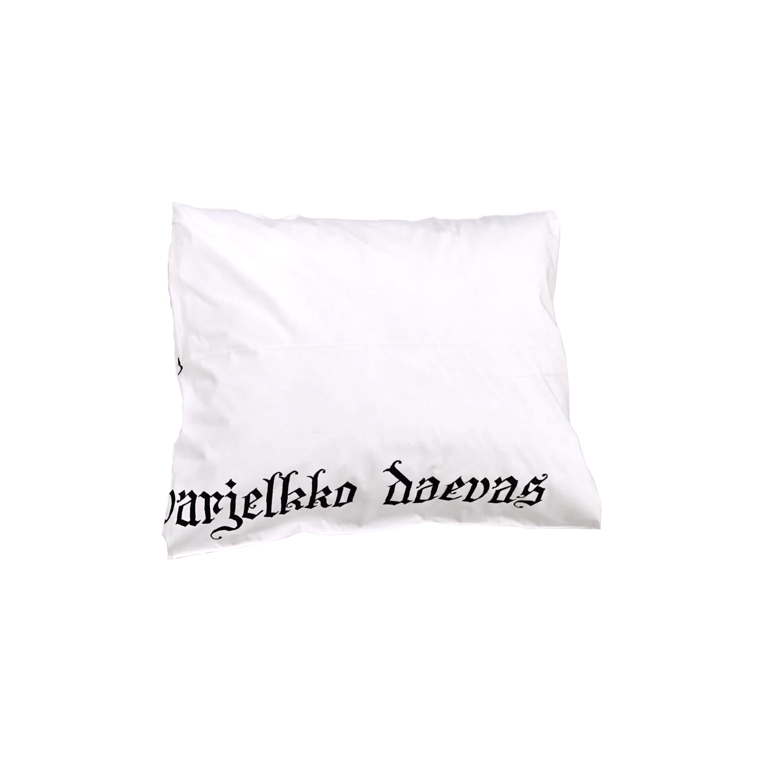 Raumankielinen merellinen tyynyliina, toinen puoli jolla "Varjelkko daevas" teksti.